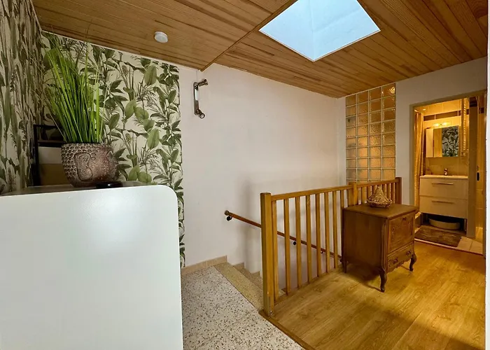 Maison De Vacance Familiale Tomlina, Hébergement de vacances